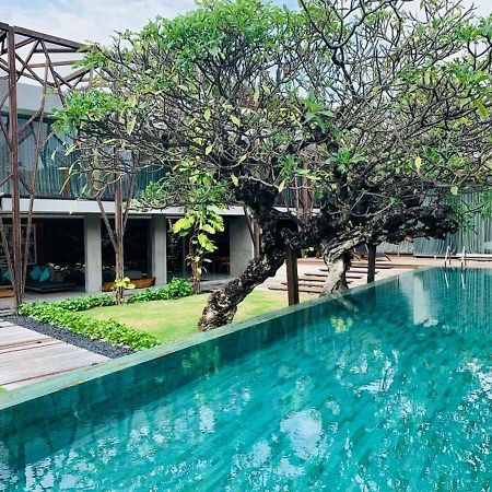 Ziva A Residence Seminyak Esterno foto